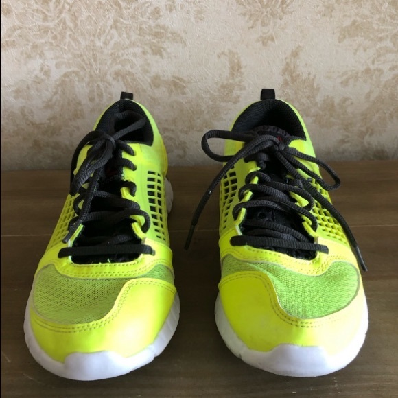 Reebok running shoes - Picture 5 of 9